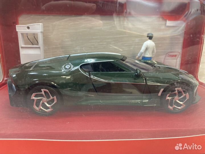 Модель автомобиля Bugatti 1:24