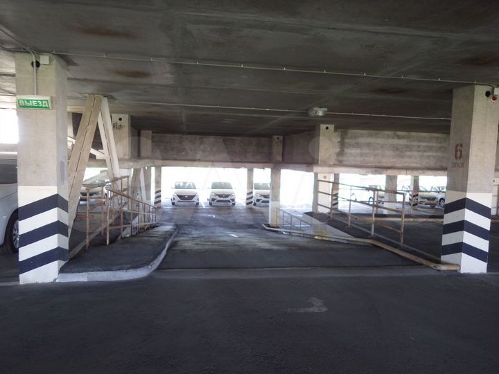 Машиноместо, 16 м²