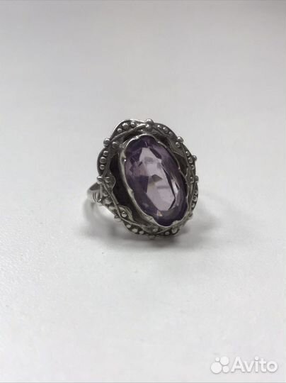 Серебряное кольцо с морганитом