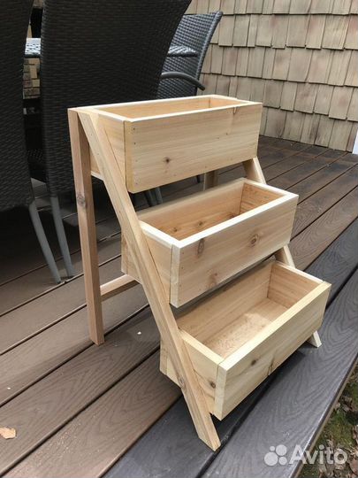 Цветник деревянный