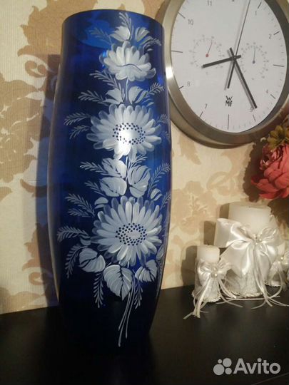 Высокая новая ваза, ручная роспись на стекле