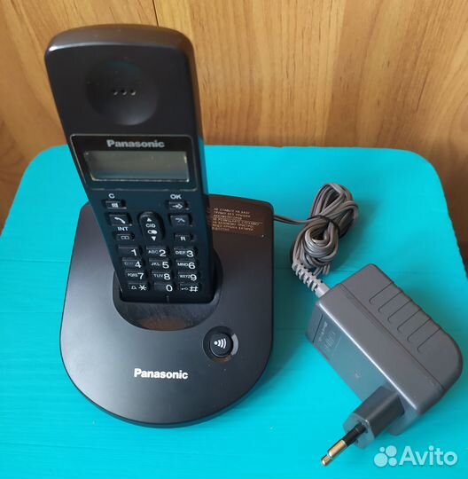 Стационарный радиотелефон panasonic KX-TG1075RU