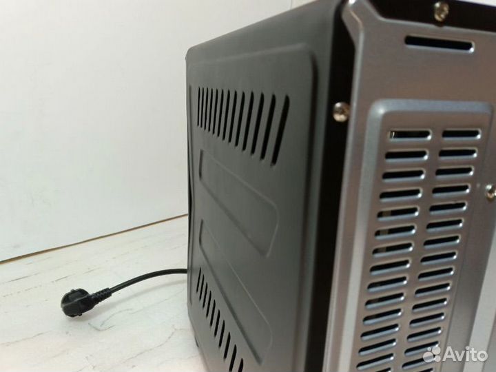 Мини-печь электрическая с конвекцией и грилем