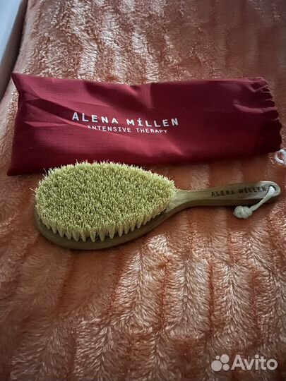 Дренажная щетка для сухого массажа Alena Millen