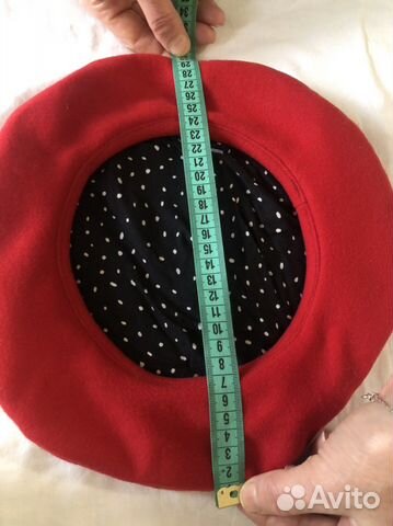 Берет красный ручная работа