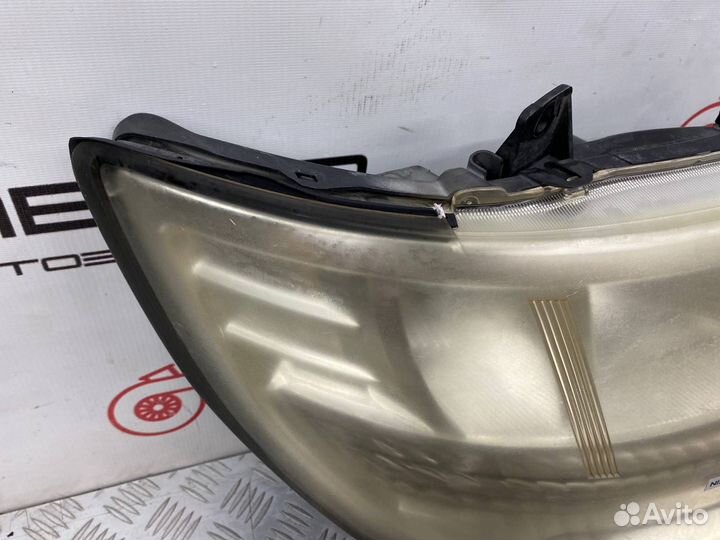 Б/У фара (фонарь, оптика) передний правый Nissan