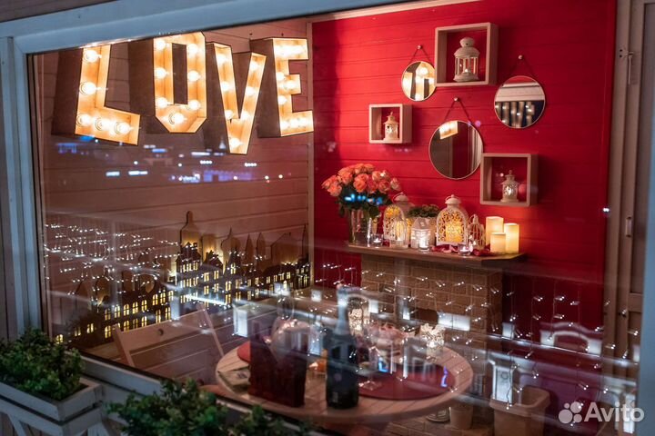 Подарок, сюрприз, романтическое свидание