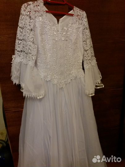 Свадебное платье