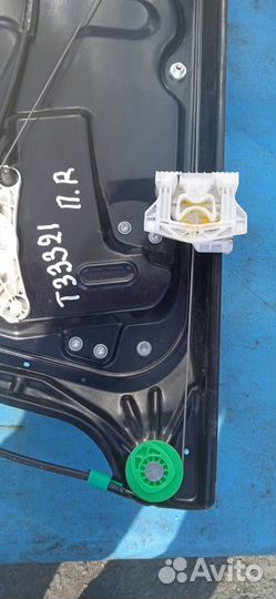 Стеклоподъемник электр. передний правый Land Rove