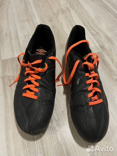 Шиповки Umbro