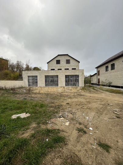 Дом 1200 м² на участке 9 сот.