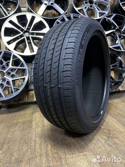 Roadstone N'Fera SU1 245/45 R18 100Y
