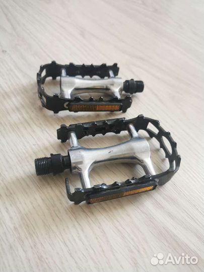 Педали для велосипеда