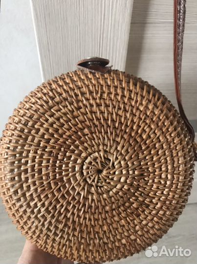 Сумочка женская из ратанги