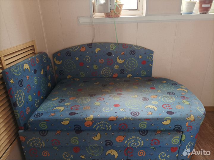 Диван детский многофункциональный б/у