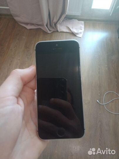 iPhone SE 64gb 2016