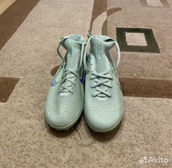 Бутсы футбольные новые 44 Nike
