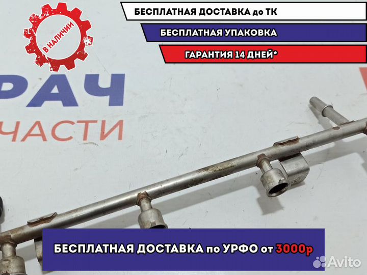 Рейка топливная (рампа) Opel Astra J