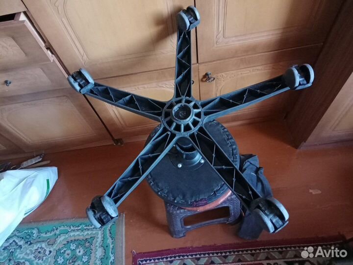 Стул для косметолога