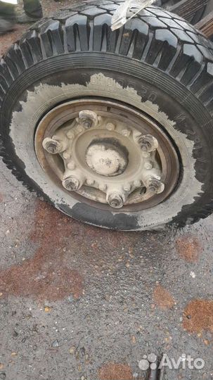 Клинья, шпильки, колесные гайки 32мм маз камаз