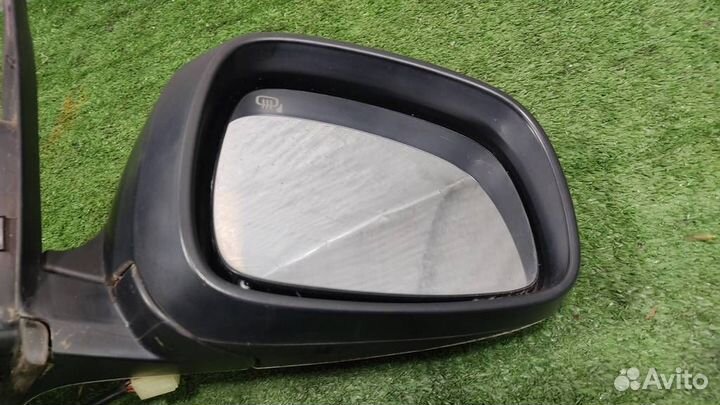 Зеркало правое Suzuki Swift 2008