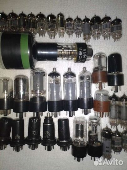 Электронно-лучевая трубка 7 ло 55 И и др. радиолам