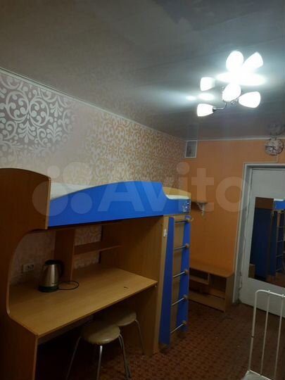 Комната 11,8 м² в 5-к., 1/5 эт.