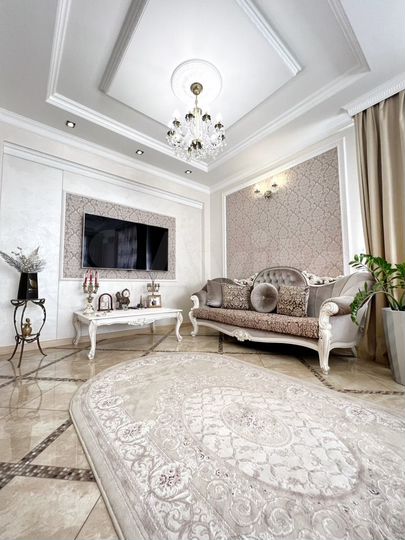 Дом 215 м² на участке 6 сот.