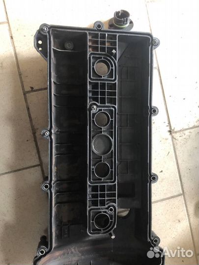 Клапанная крышка Ford Focus 2 1.8