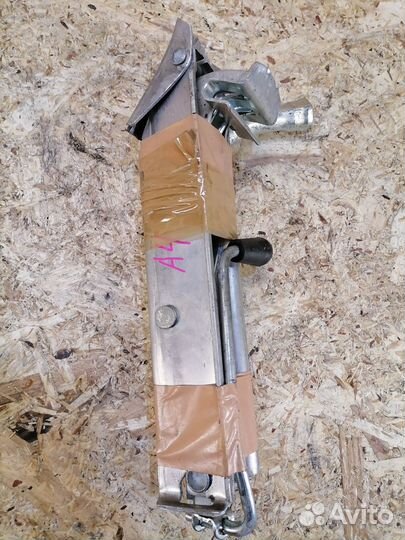 Домкрат Audi A4 B7