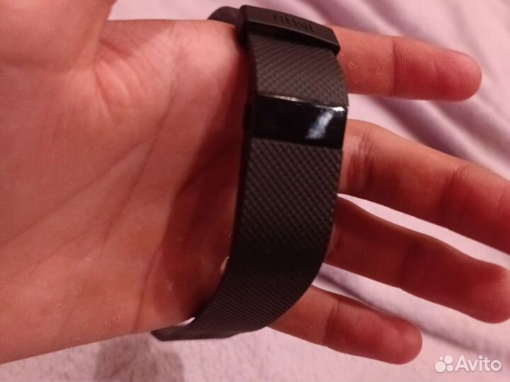 Часы fitbit charge hr