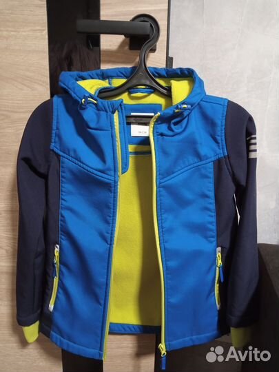 Кофта ветровка