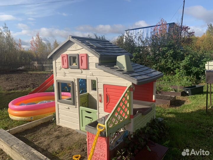 Продам игровой домик Smoby