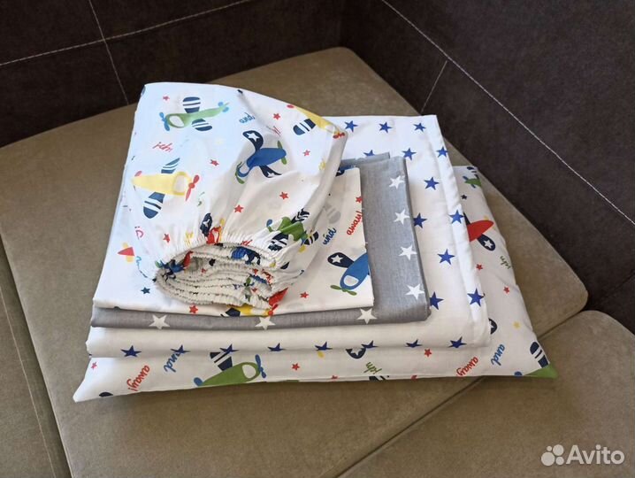 Комплект в детскую кроватку