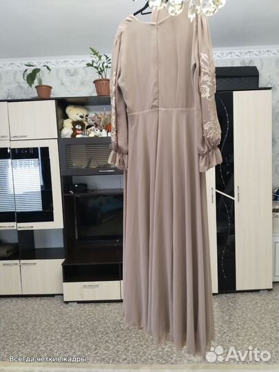 Вечернее платье на выпускной,на свадьбу 48 размер