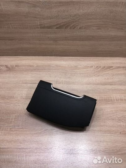 Бардачок задний правый в дверь Ауди A8 D3