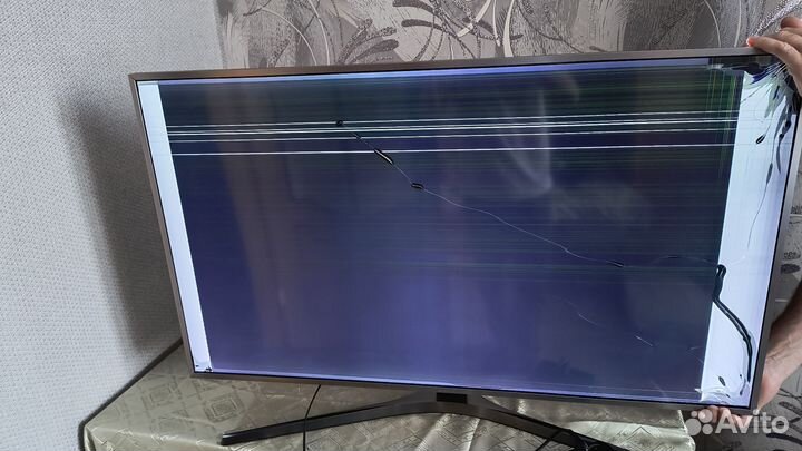 Телевизор на запчасти Samsung