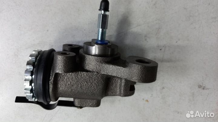 Рабочий тормозной цилиндр - yamasida