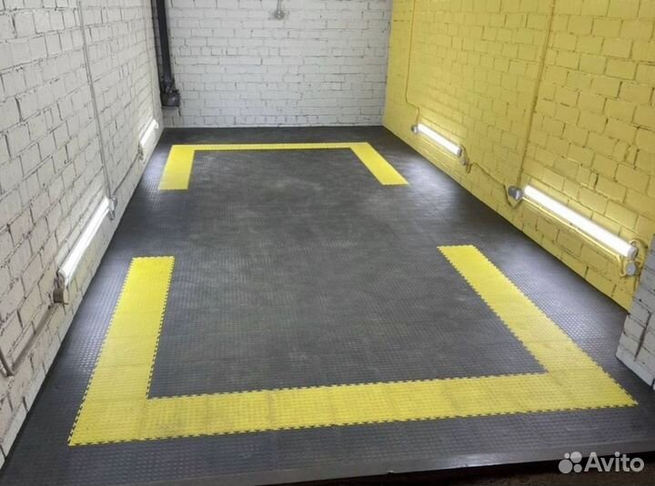 Модульная пвх плитка в автосервис / сто
