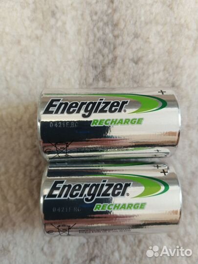 Аккумуляторы Energizer и зарядное устройство