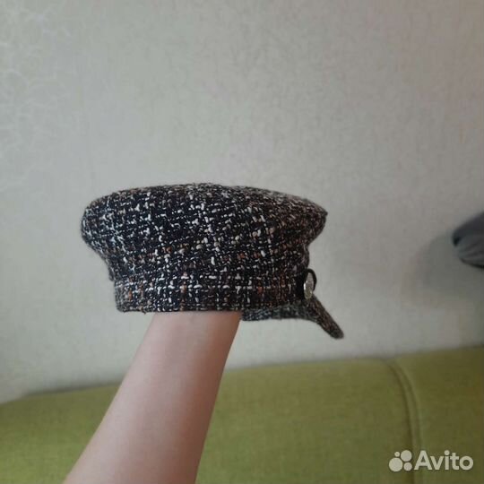 Кепка женская на осенний период