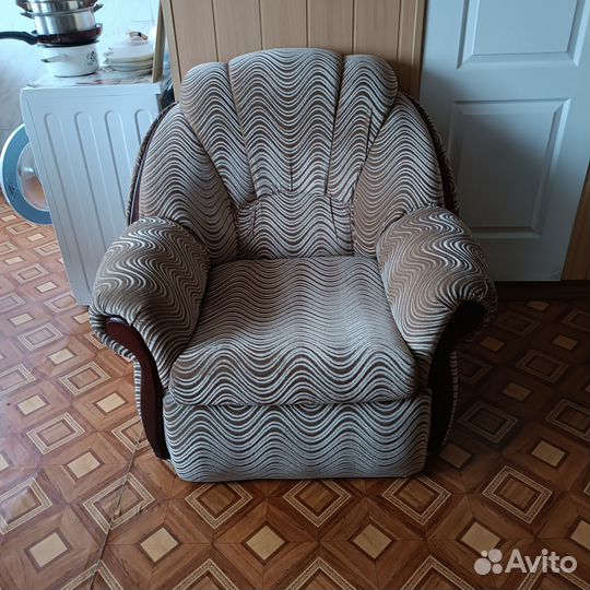 Продам кресло бу
