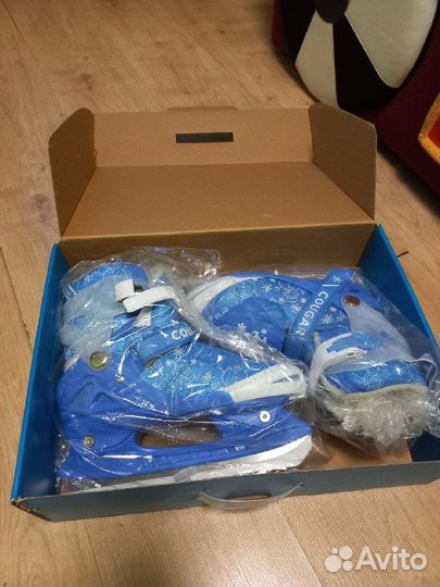 Коньки хоккейные