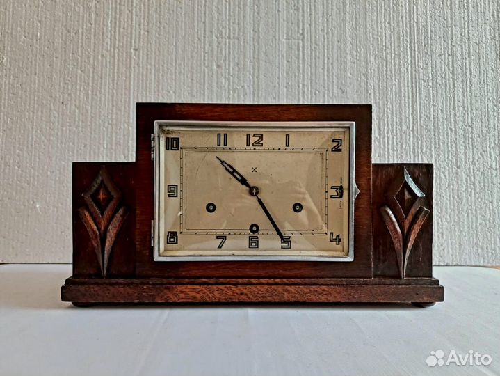 Часы в стиле арт-деко, Германия