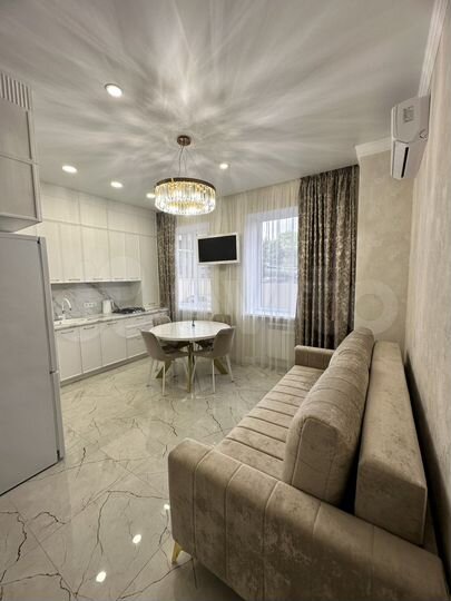 1-к. квартира, 40 м², 1/6 эт.