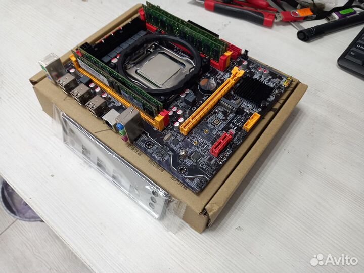 Связка 12ядерE5-2640 3,0GHz Tb+мать X79+память 8Гб