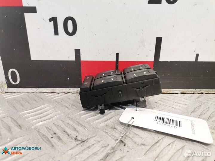 Блок управления стеклоподъемниками Ford Mondeo 3