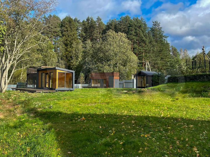 Дом 15 м² на участке 25 сот.