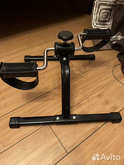 Велотренажер для рук и ног