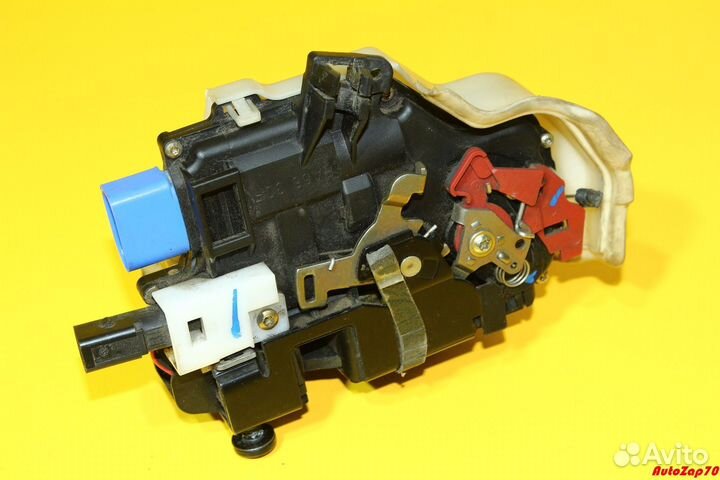 VW Phaeton Замок передней правой двери